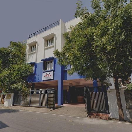 Hotel O J2 Service Apartment Chennai Exterior foto